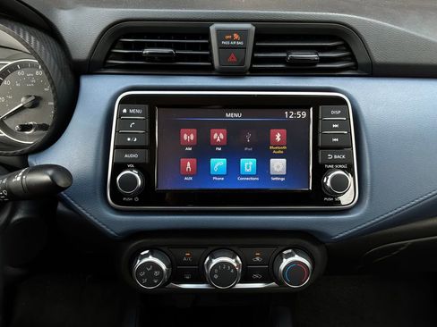 Used 2025 Nissan Versa SV FWD image 24