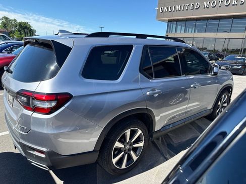 Used 2023 Honda Pilot Elite image 5