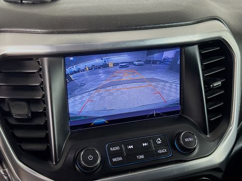 Used 2017 GMC Acadia SLT image 19