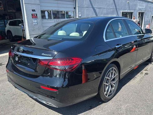 Used 2021 Mercedes-Benz E 350 4MATIC Sedan image 4