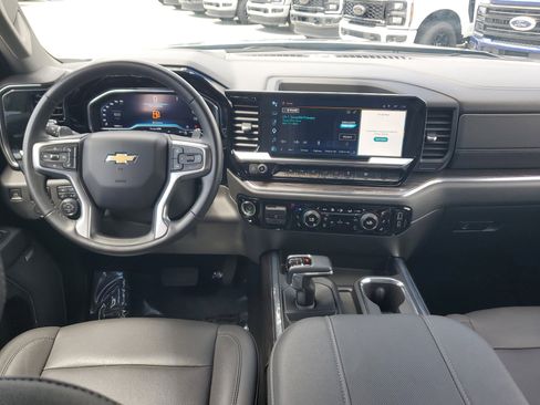Used 2024 Chevrolet Silverado 1500 LTZ image 14