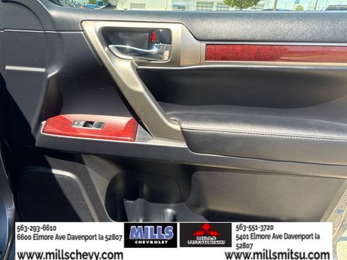 Used 2016 Lexus GX 460 w/ Premium Package AWD/4WD image 23