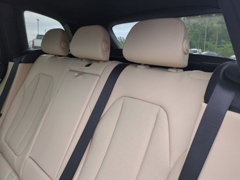 Used 2024 BMW X3 sDrive30i w/ Premium Package RWD image 32