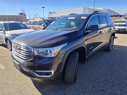 Used 2018 GMC Acadia SLT image 13