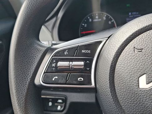 Used 2023 Kia Seltos LX AWD/4WD image 17