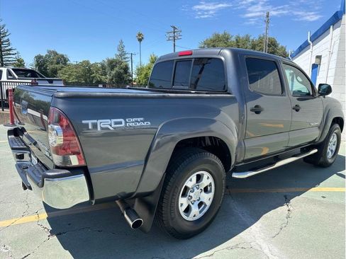 Used 2013 Toyota Tacoma PreRunner image 8