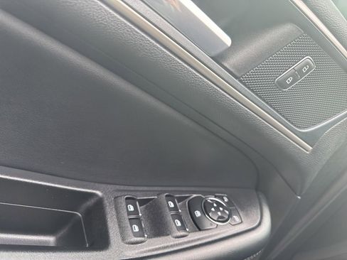 Used 2024 Ford Edge SEL image 15