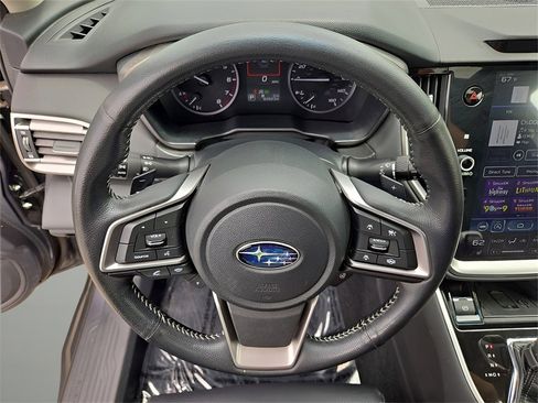 Used 2022 Subaru Outback Limited image 17