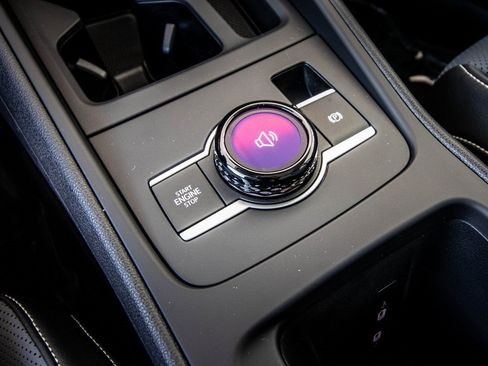 New 2026 Volkswagen Tiguan SE image 38