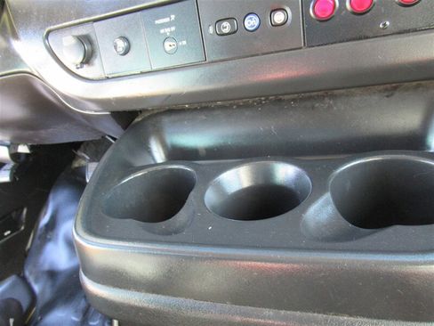 Used 2014 Chevrolet Express 2500 image 26