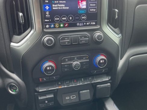 Used 2021 Chevrolet Silverado 1500 RST image 17