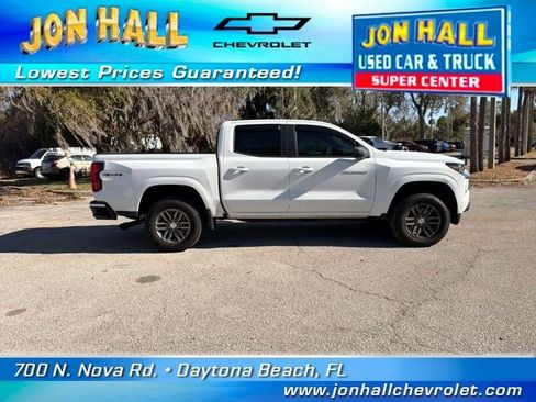 Used 2024 Chevrolet Colorado LT w/ LT Convenience Package II image 16