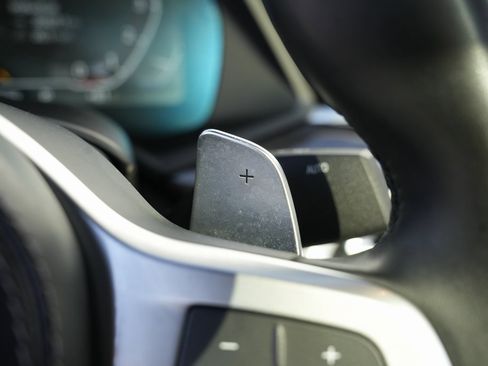 Used 2022 BMW X6 xDrive40i w/ M Sport Package image 55