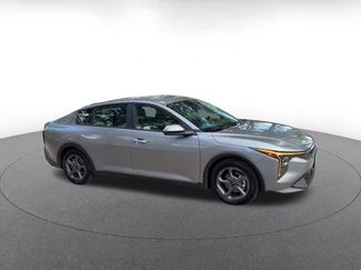 Used 2025 Kia K4 FWD video 2