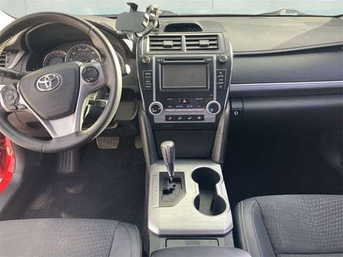 Used 2012 Toyota Camry SE image 20