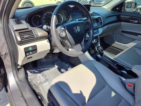 Used 2013 Honda Accord Touring image 14
