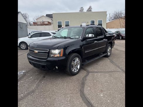 Used 2009 Chevrolet Avalanche LTZ image 1