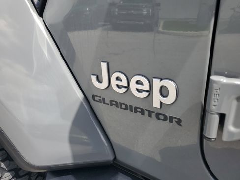 Used 2021 Jeep Gladiator Overland w/ Popular Equipment Package image 10