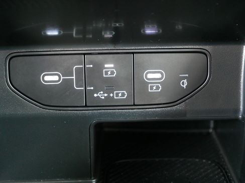 Certified 2025 Kia Sorento S AWD/4WD image 34