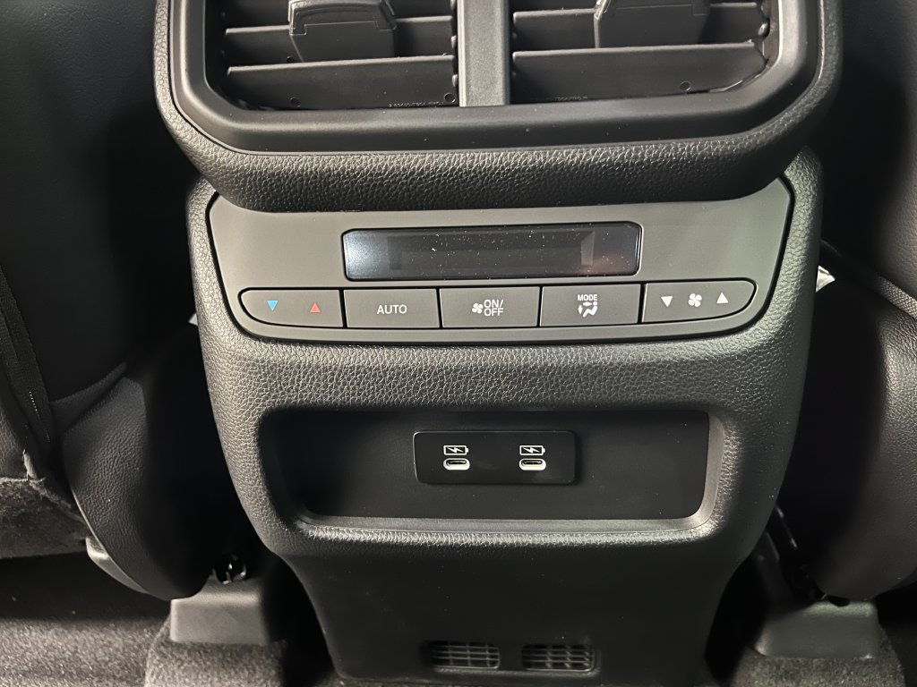 New 2026 Honda Pilot Touring image 28