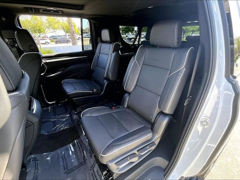 New 2026 Cadillac Escalade ESV Sport w/ Touring Package AWD/4WD image 29