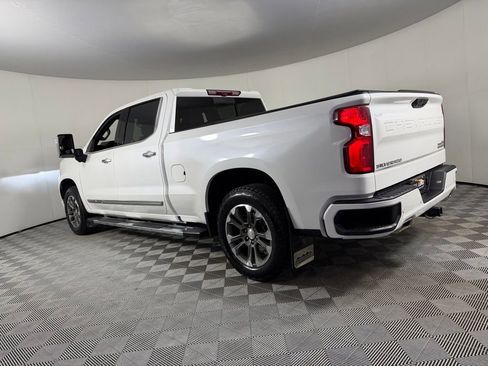 Used 2023 Chevrolet Silverado 1500 High Country w/ Technology Package AWD/4WD image 7