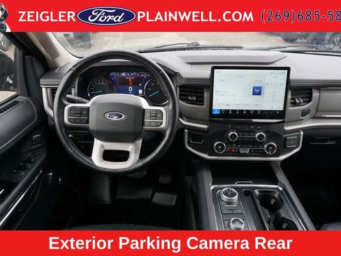 Used 2022 Ford Expedition XLT AWD/4WD image 15