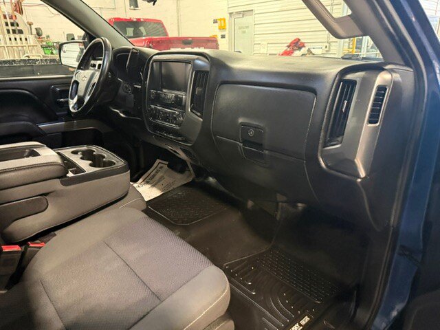 Used 2017 Chevrolet Silverado 1500 LT w/ All Star Edition AWD/4WD image 9