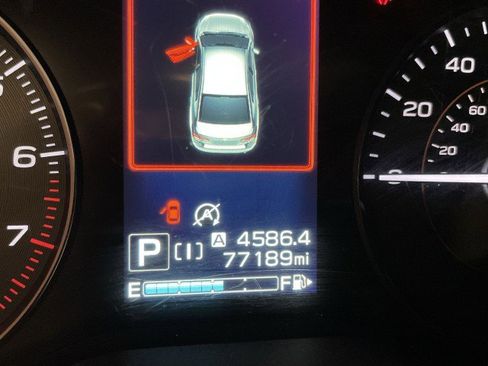 Used 2020 Subaru Crosstrek 2.0i Premium w/ Moonroof Package 2 image 15