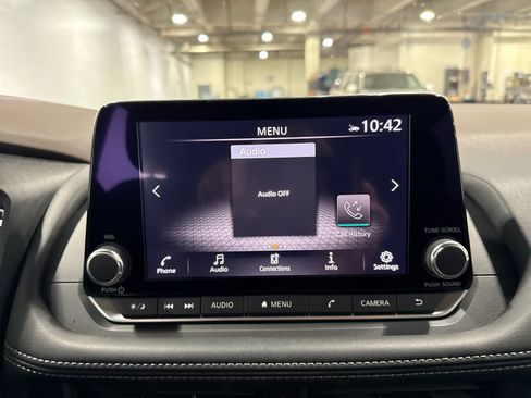 Certified 2023 Nissan Rogue SV w/ SV Premium B Package AWD/4WD image 16