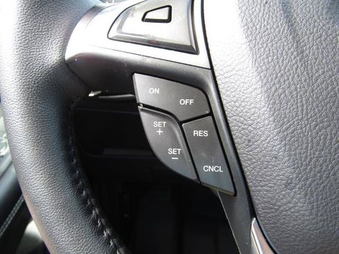 Used 2024 Ford Edge Titanium AWD/4WD image 22