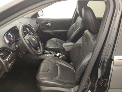 Used 2019 Jeep Cherokee Limited AWD/4WD image 17
