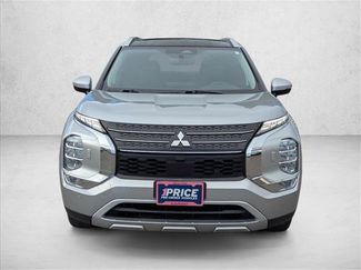 Used 2023 Mitsubishi Outlander SE video 2