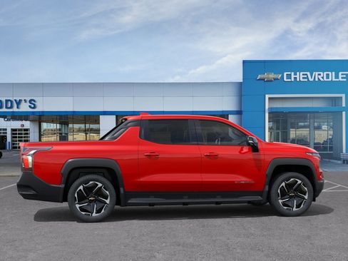 New 2026 Chevrolet Silverado EV LT w/ Premium Package AWD/4WD image 6