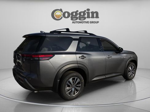 New 2026 Nissan Pathfinder SL FWD image 5