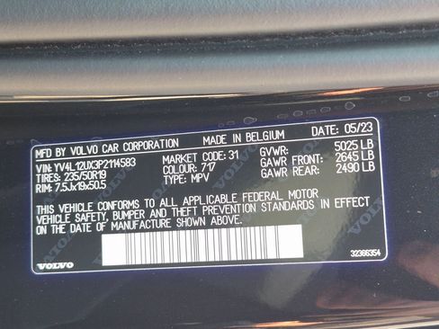 Used 2023 Volvo XC40 B5 Ultimate w/ Climate Package AWD/4WD image 32
