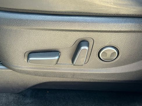 Used 2025 Hyundai Palisade SEL FWD image 23