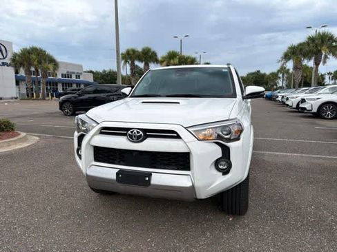 Used 2023 Toyota 4Runner TRD Off-Road Premium w/ Off Road Premium Plus Package AWD/4WD image 4
