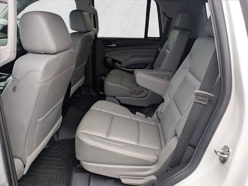 Used 2018 Chevrolet Tahoe LT w/ LT Signature Package RWD image 15