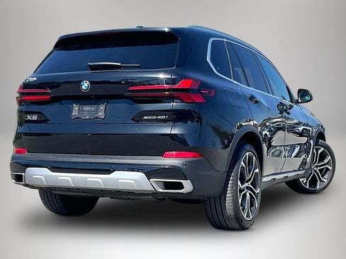 Used 2025 BMW X5 xDrive40i w/ Climate Comfort Package image 5