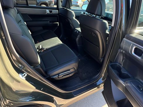 Used 2025 Hyundai Santa Fe SEL image 22