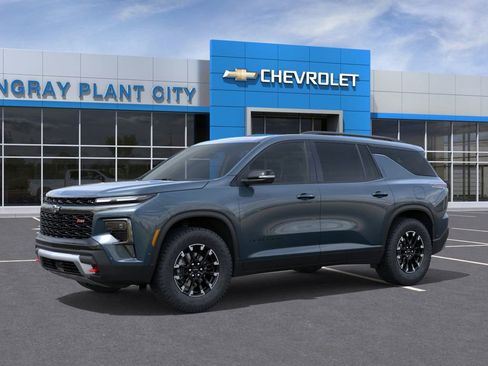 New 2026 Chevrolet Traverse Z71 w/ Enhanced Driving Package image 2