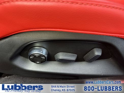 Used 2022 Chevrolet Corvette Stingray Preferred Cpe w/ Z51 Performance Package image 12