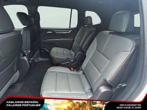New 2026 GMC Acadia AT4 w/ Luxury Package AWD/4WD image 23