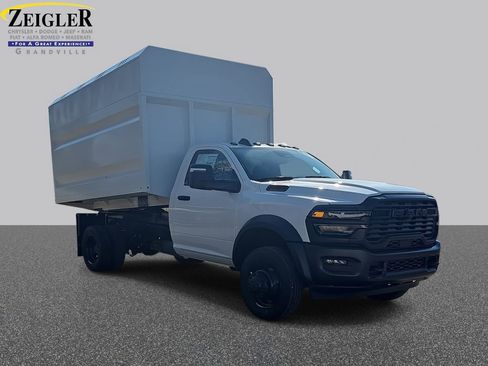 New 2026 RAM 5500 Tradesman AWD/4WD image 3