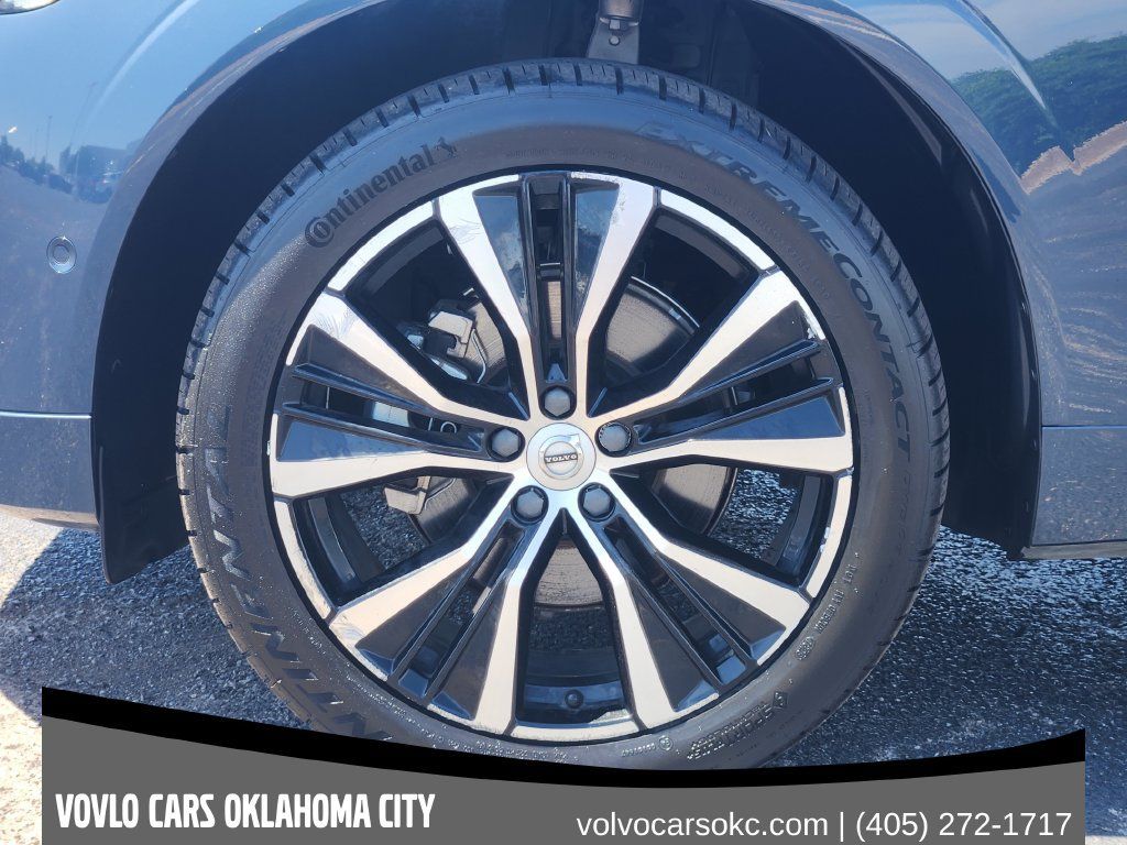 Certified 2024 Volvo XC60 B5 Plus w/ Protection Package Premier AWD/4WD image 10