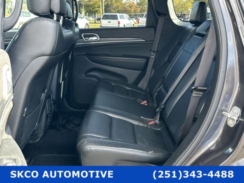 Used 2021 Jeep Grand Cherokee Limited image 14