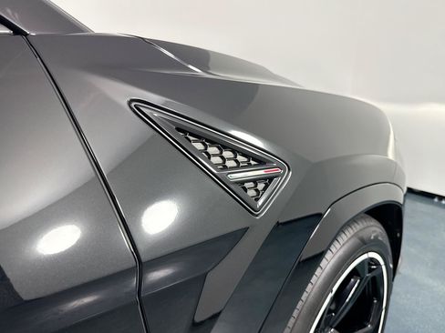 Used 2023 Lamborghini Urus S AWD/4WD image 55