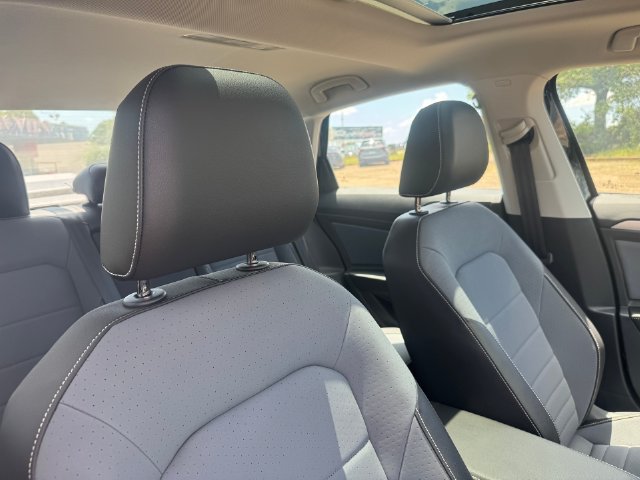 New 2026 Volkswagen Jetta SE FWD image 14