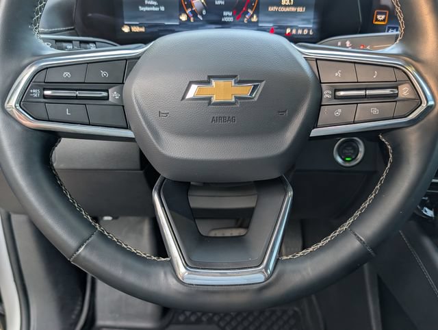 Used 2025 Chevrolet Traverse LT FWD image 6